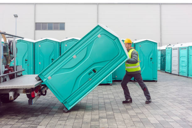 Best Porta potty delivery and setup  in Hamilton, IN